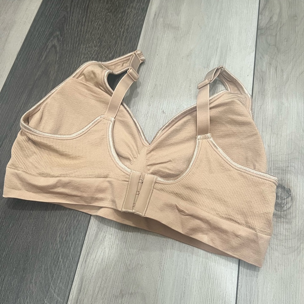 Gloria Vanderbilt Seamless Wirefree bra, Size L - Picture 4 of 6